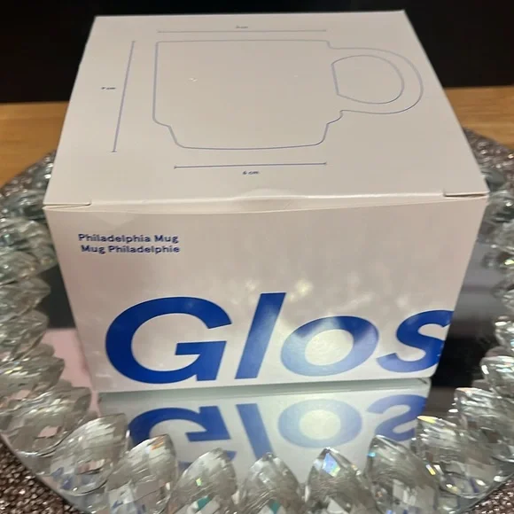 Glossier Philadelphia Exclusive Mug - Picture 4 of 4